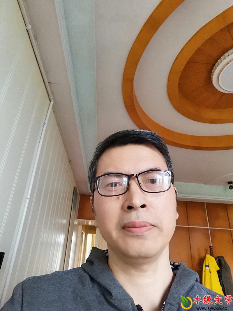 郭毅.jpg 郭毅.jpg