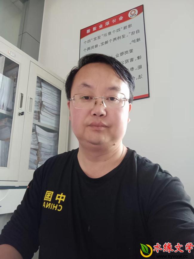 潘定心.jpg 潘定心.jpg
