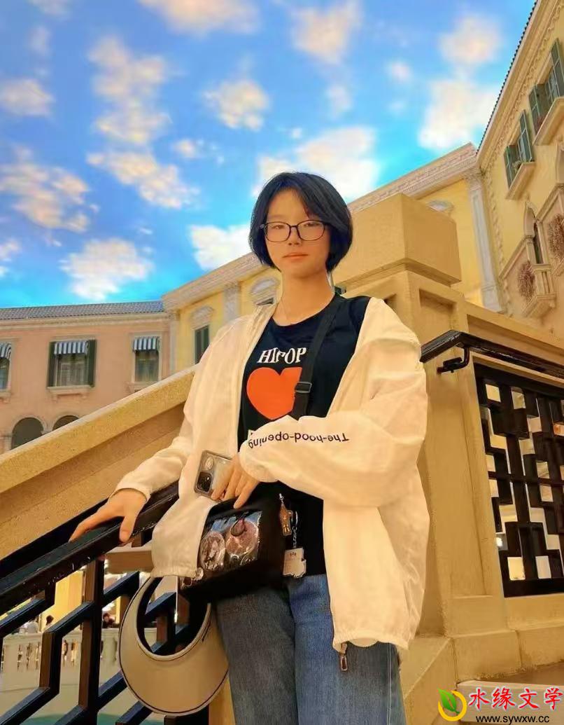 郑怡然.jpg